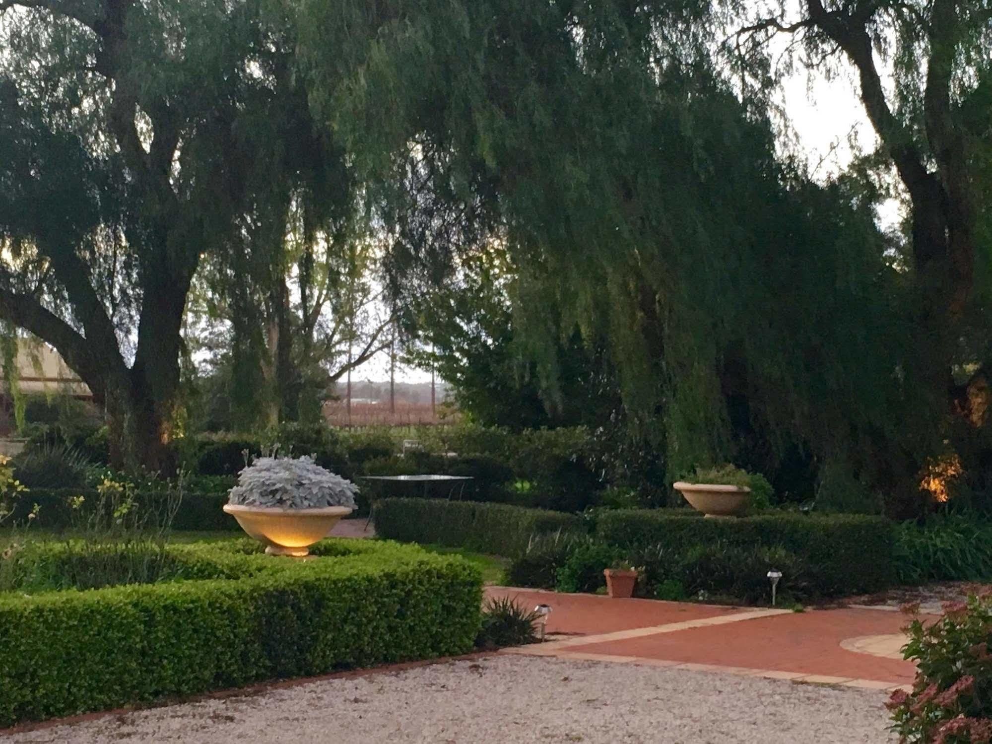 Barossa House Bed & Breakfast Тананда Екстериор снимка